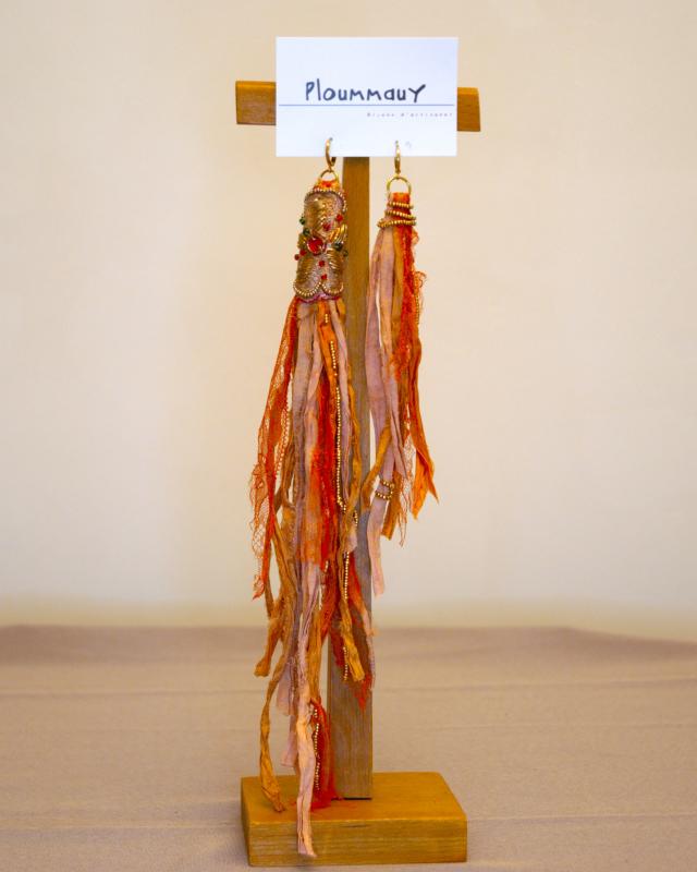 Ploummauy, Asymétriques