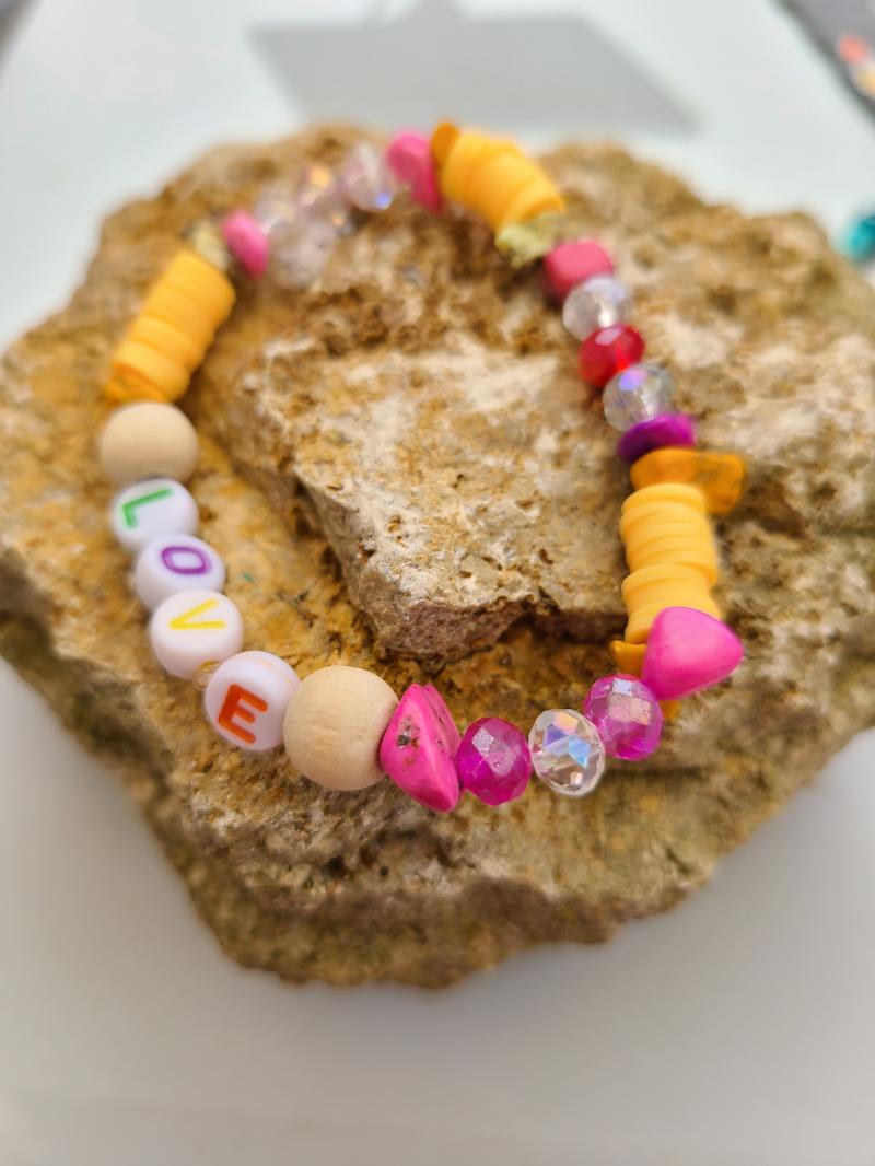 Bracelets enfants modèles féminins 