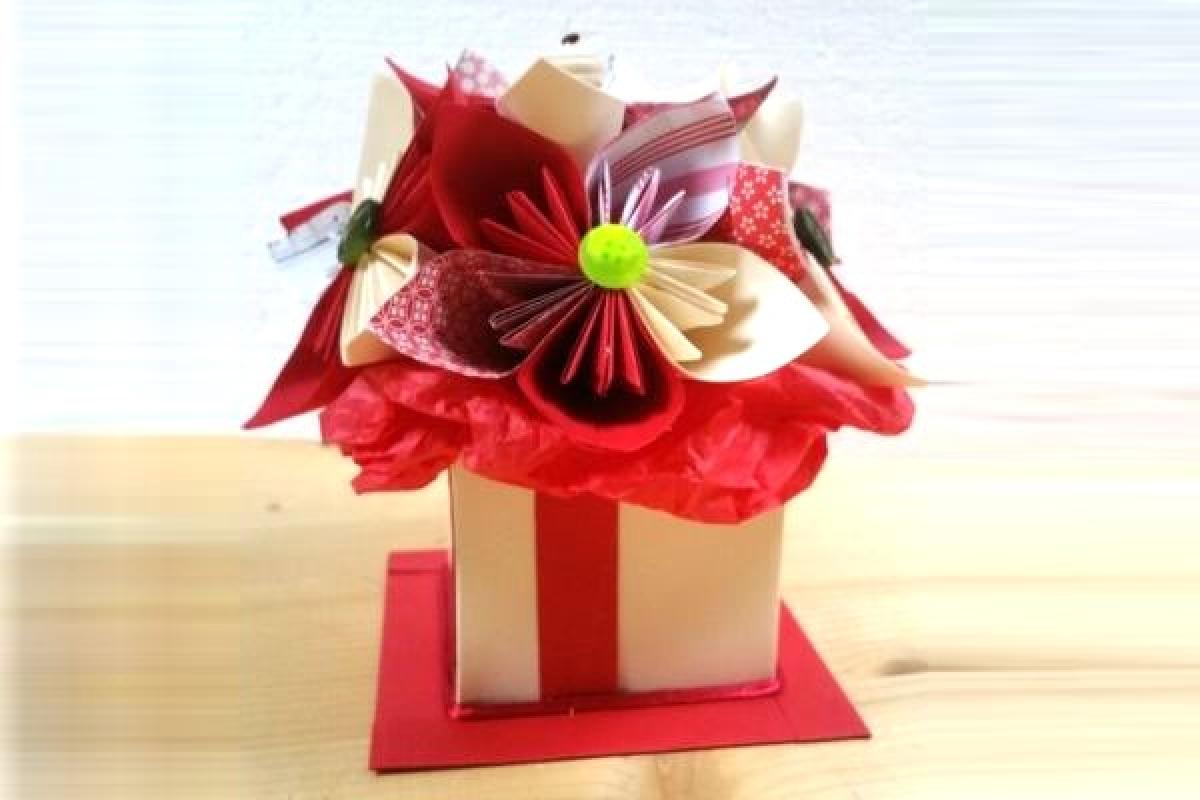 Centre de table fleurs Origami