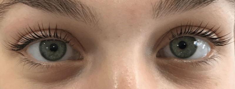 Réhaussement de cils, teinture et soin kératine