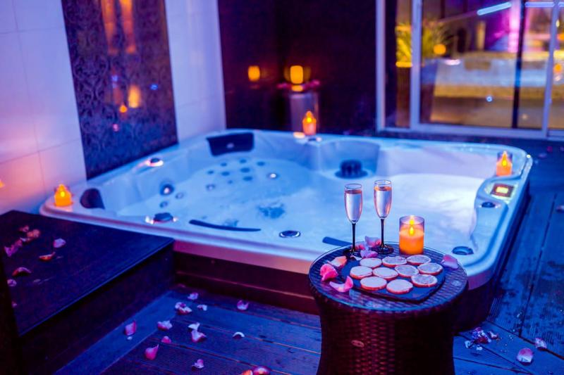 SPA (Hammam + Jacuzzi) + Modelage
