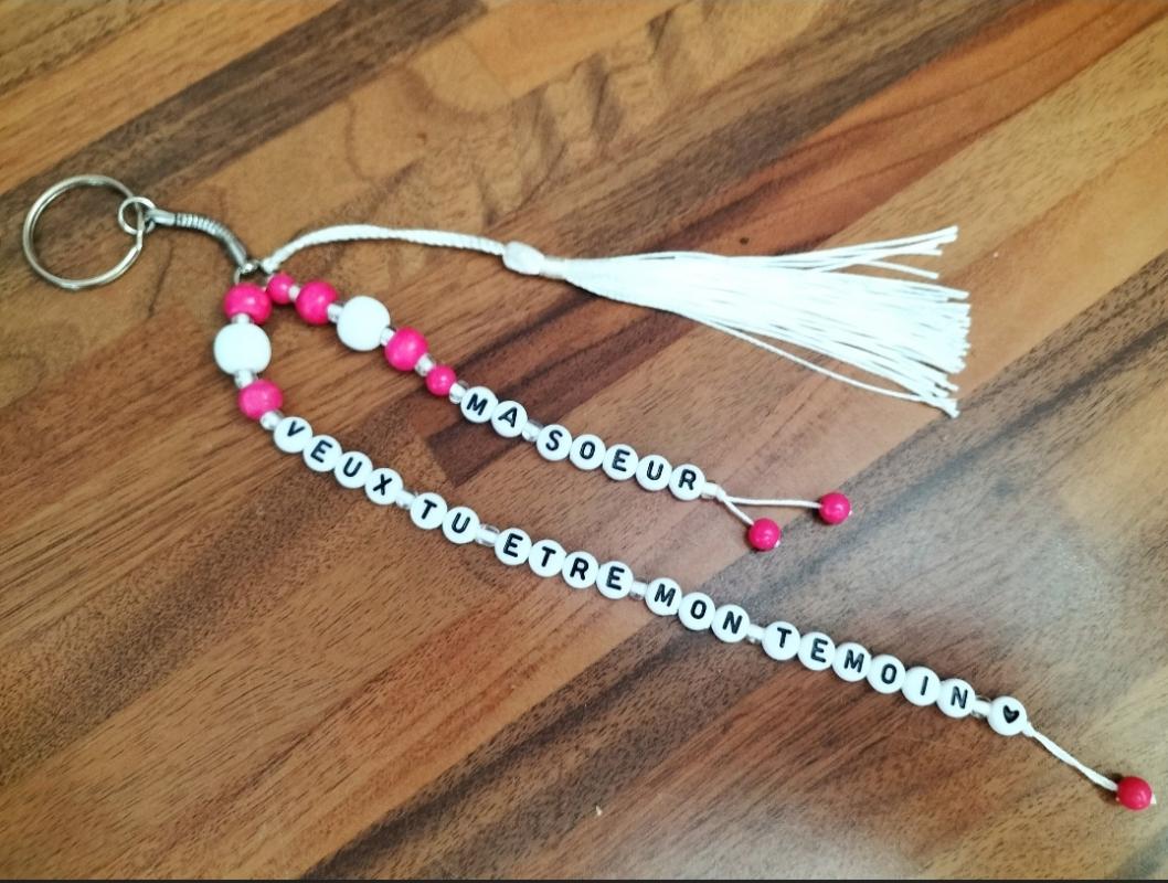 Porte-clé prénom et pompon